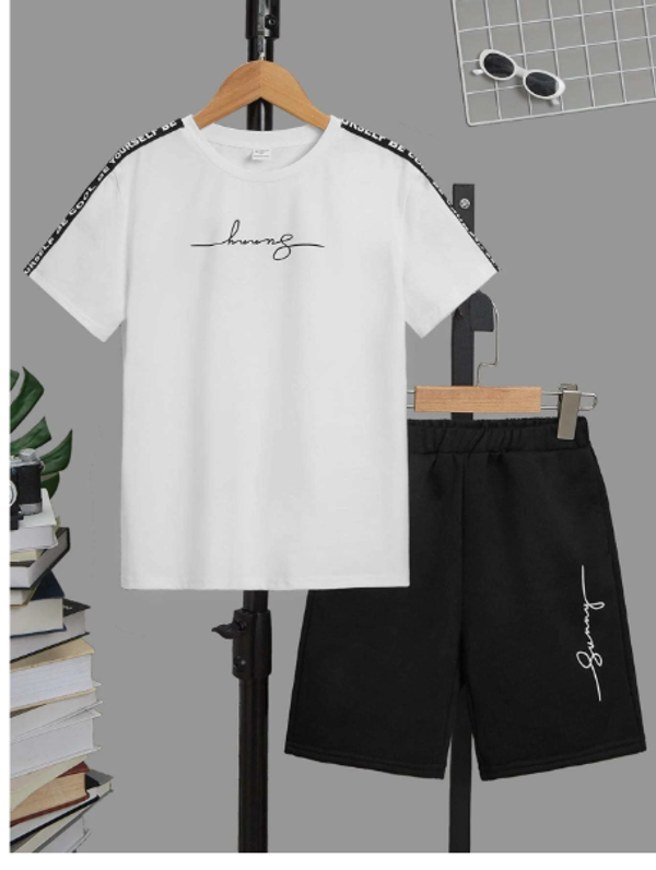 Boys Letter Graphic Contrast Tape Tee & Shorts