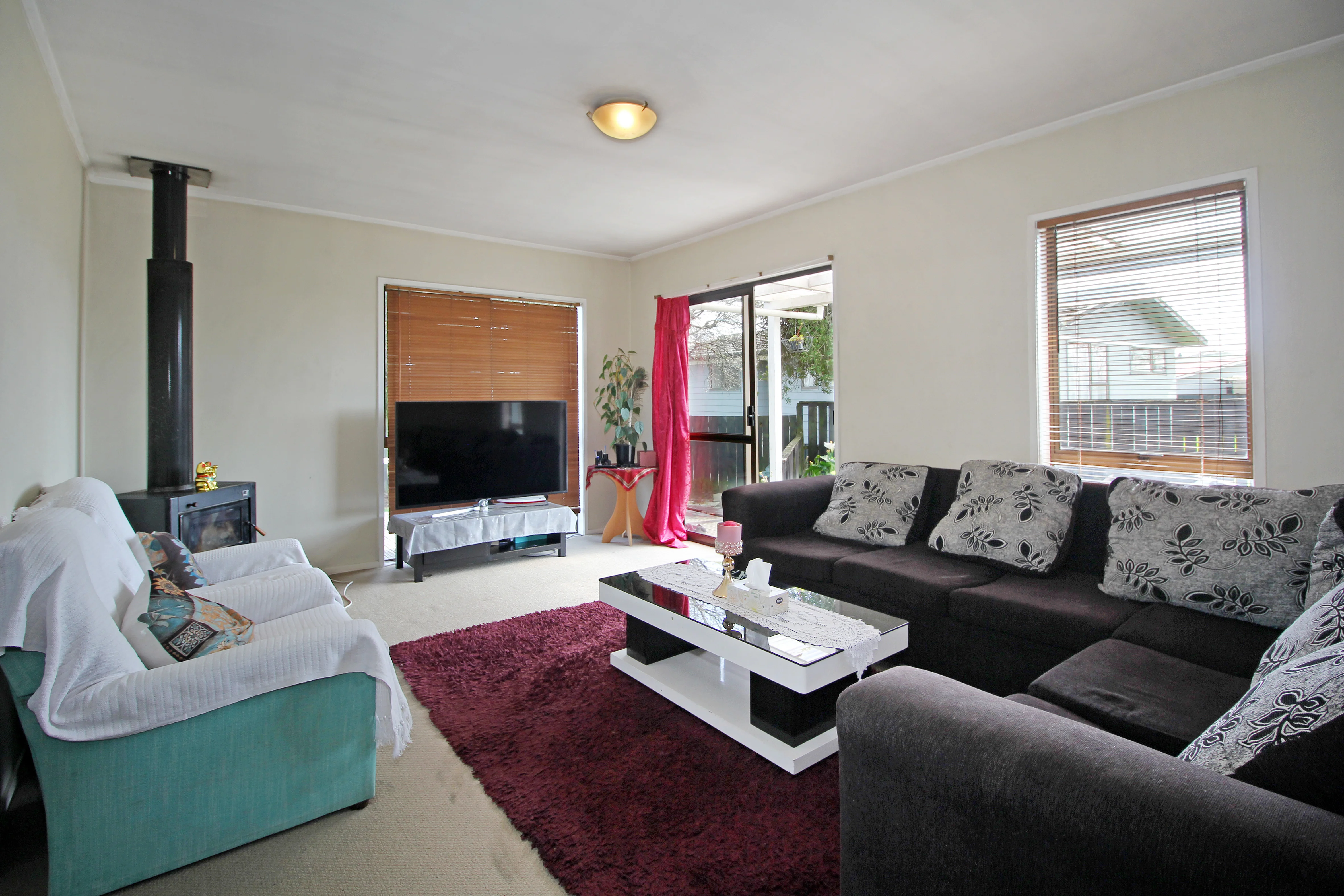 Takanini, Papakura Carousel 2