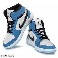 Nike Shoe Carousel 3